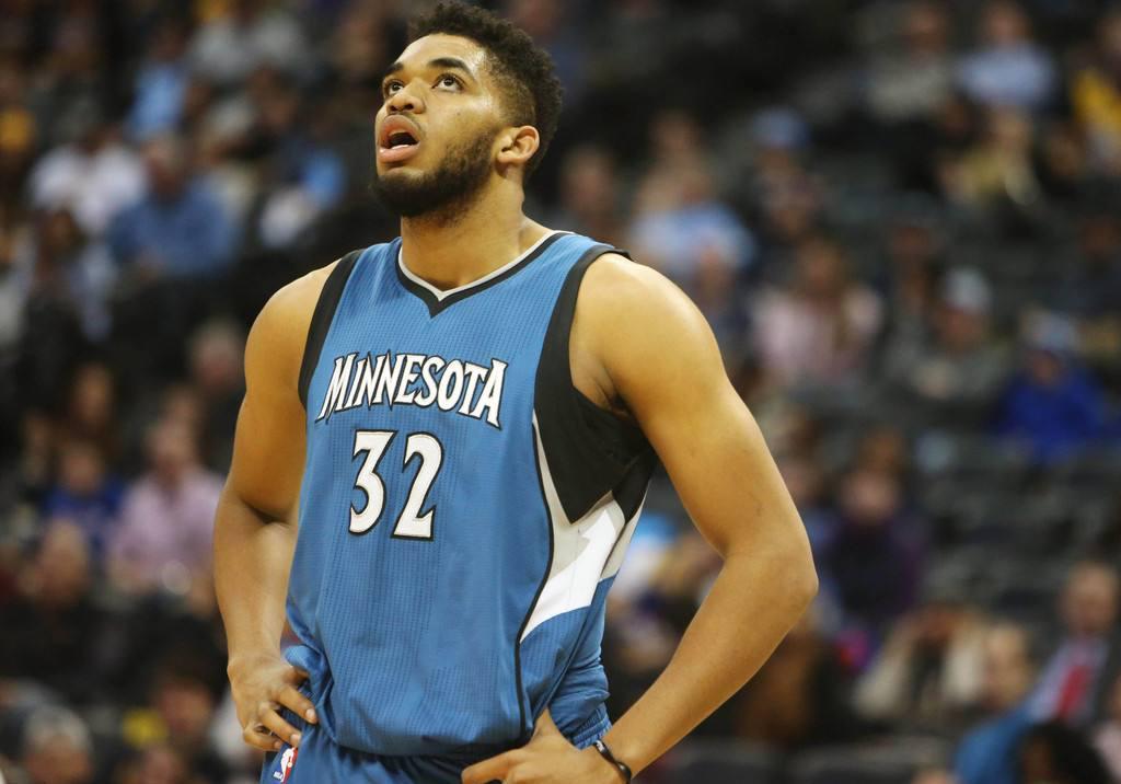 本身具有极 本身具有极