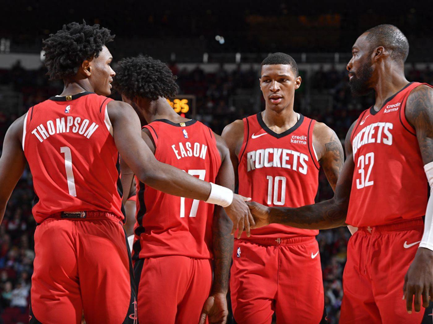 按既定策略 按既定策略